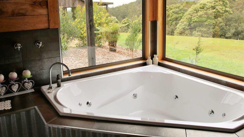 Rustic Hut Bush Retreat Bed and Breakfast Penguin Buitenkant foto
